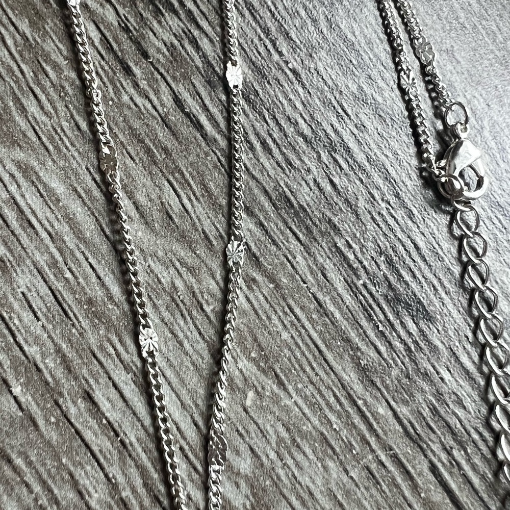 Luna Norte Druzy Quartz Elegant Silver over brass Teardrop Pendant Necklace - Picture 14 of 14